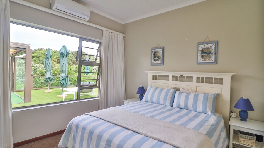 7 Bedroom Property for Sale in Marshstrand Eastern Cape
